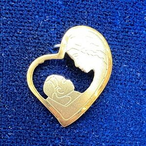 Gold Heart Mother and Child Pendant
